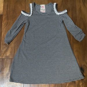Super cute striped dress - Size 7
